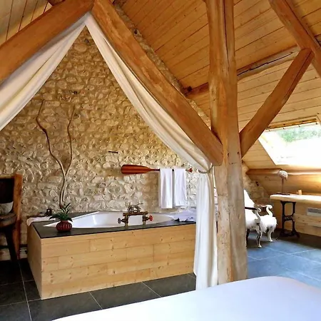 فندق مبيت وإفطار La Ferme Des Isles 4*