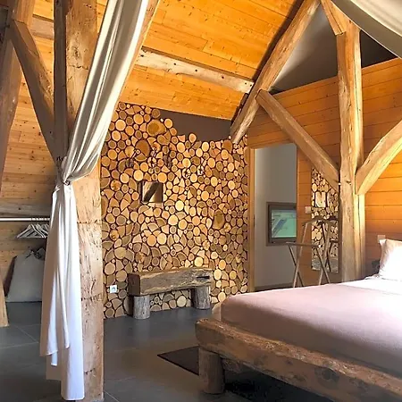 Bed & Breakfast La Ferme Des Isles 4*